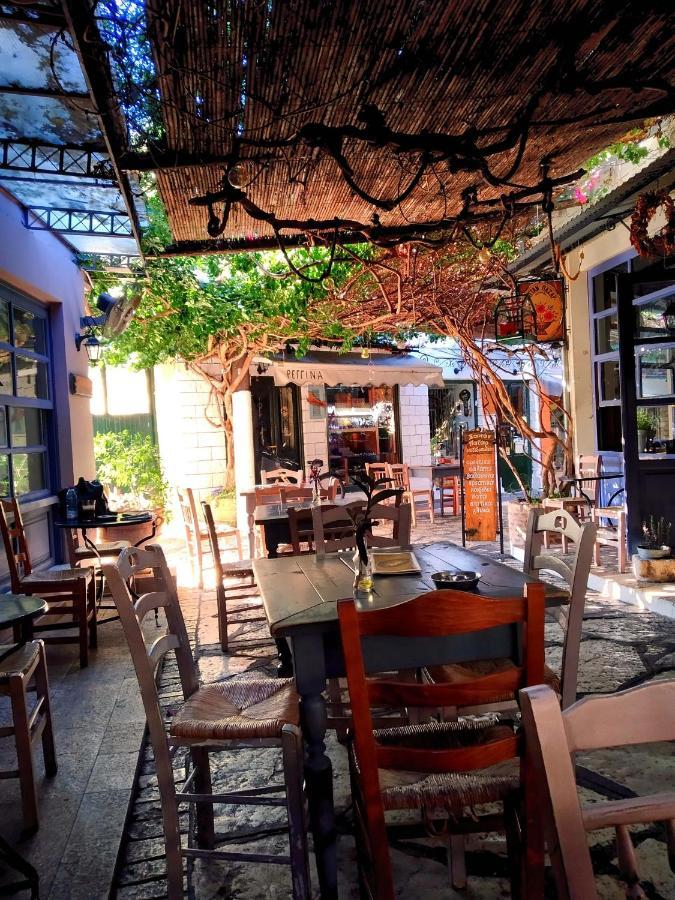 Amalias Place Mytikas  Bagian luar foto