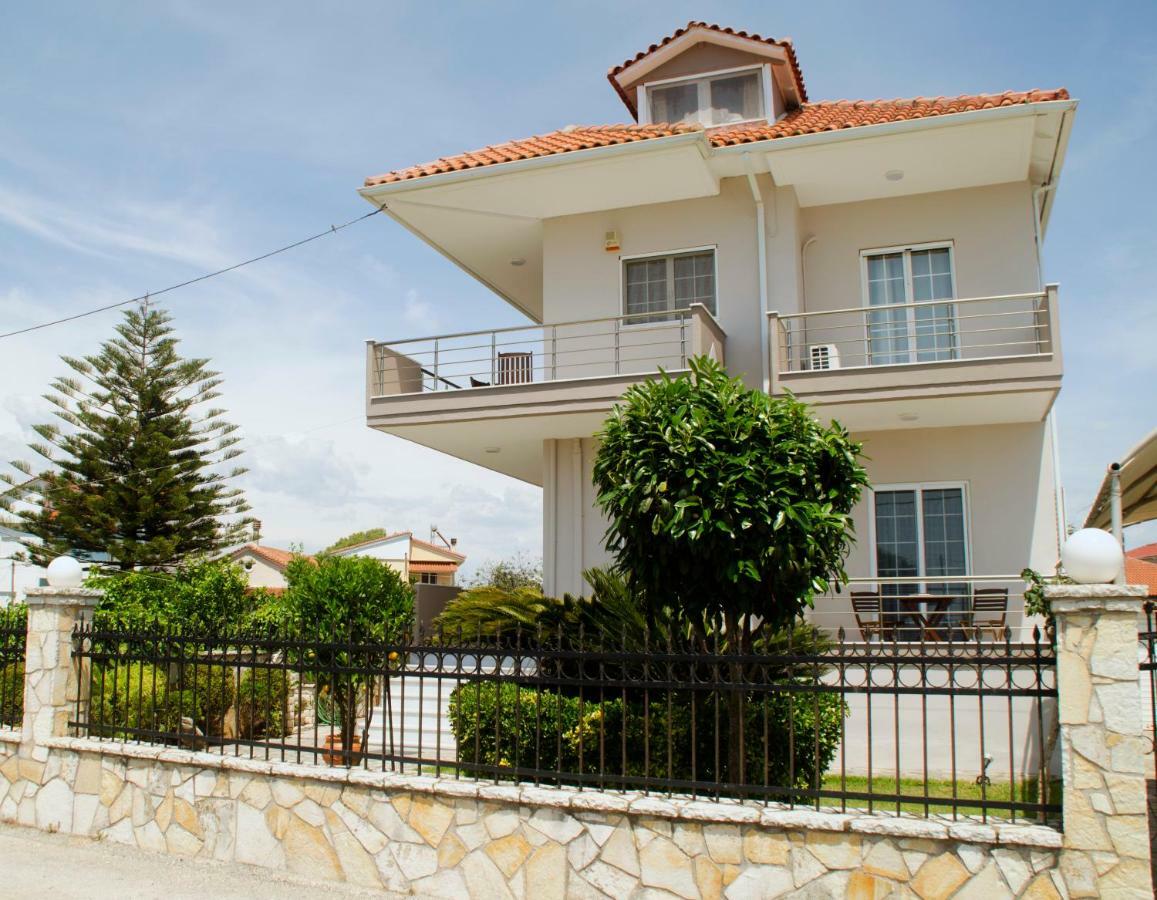Amalias Place Mytikas  Bagian luar foto